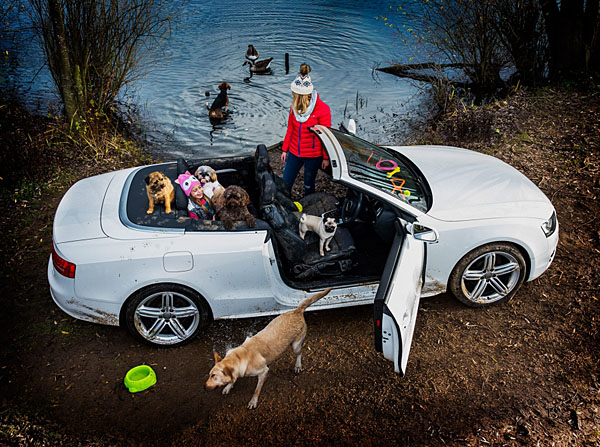Photograph Jonathan Oakes Walkies on One Eyeland