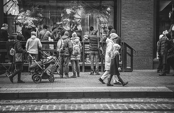 Photograph Niko Puumalainen Window On The Street on One Eyeland