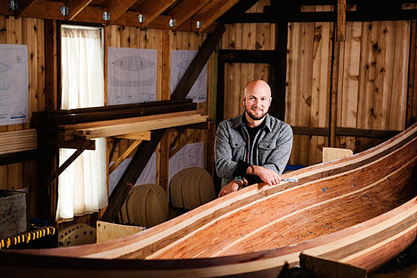 Photograph Laura Barisonzi Boat Building on One Eyeland
