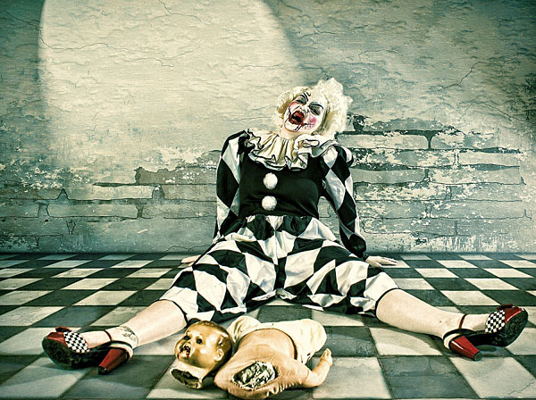 Photograph Heike Suhre Crime Passionnel 3 on One Eyeland