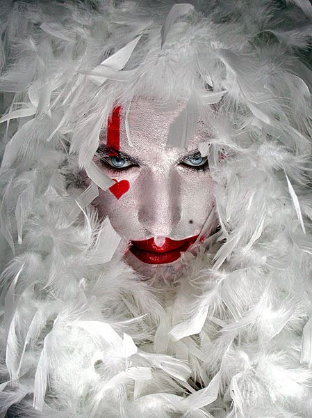 Photograph Ddiarte Ddiarte Feather Clown I on One Eyeland