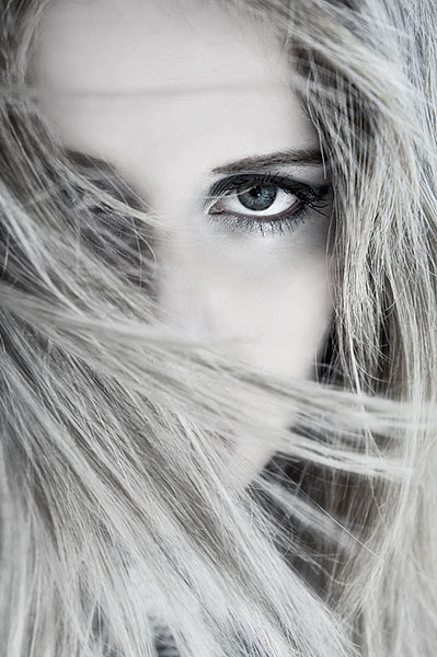 Photograph Eugenia Kyriakopoulou Blue On White on One Eyeland