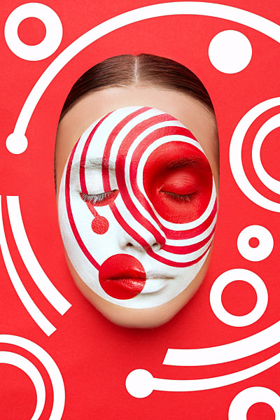 Photograph Dasha Art Circle on One Eyeland