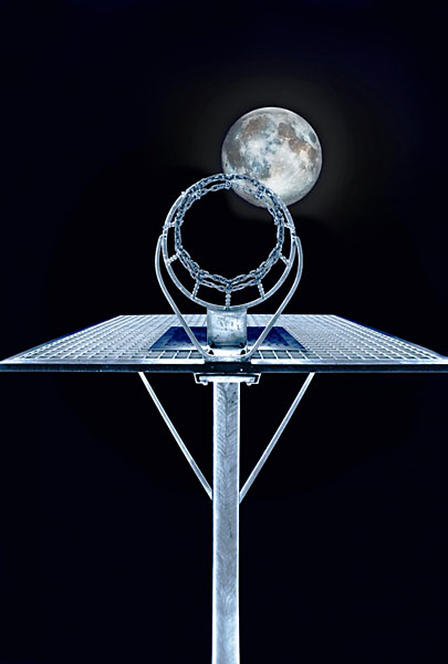Photograph Andrzej Bochenski Night Basket on One Eyeland