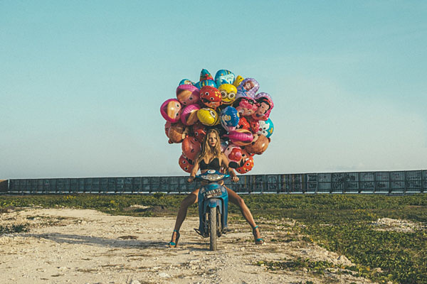 Photograph Mark Carolan Balloon Girl on One Eyeland