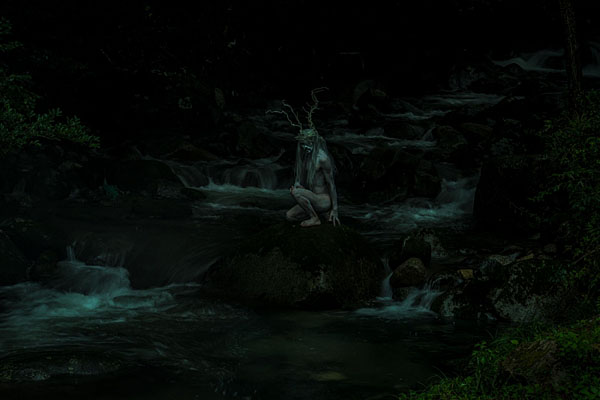 Photograph Haseo Hasegawa An Unworldly Man 5 on One Eyeland