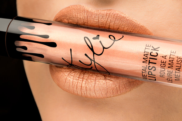 Photograph Wayne Myers Lips Fantastic on One Eyeland