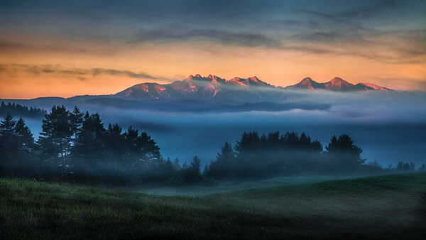 Photograph Peter Svoboda Mountains Chilled By Light on One Eyeland