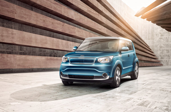 Photograph Ramiro Cueva Electric Kia Soul Ecuador on One Eyeland