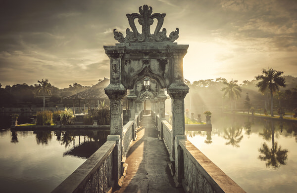 Photograph Dmitriy Yevtushik Ujung on One Eyeland