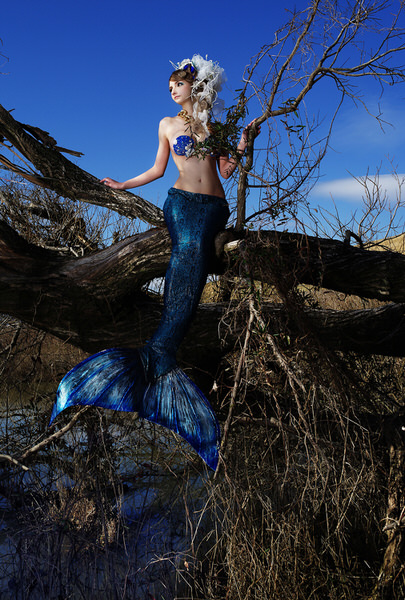 Photograph Haseo Hasegawa Captive Mermaid on One Eyeland