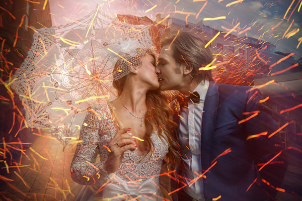 Photograph Bojan Dzodan Kiss on One Eyeland
