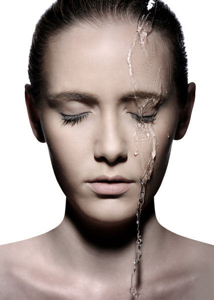 Photograph Lawrence Mak High Speed Photography on One Eyeland