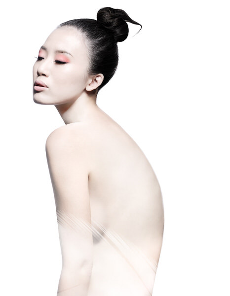 Photograph Lawrence Mak Beauty Photography on One Eyeland