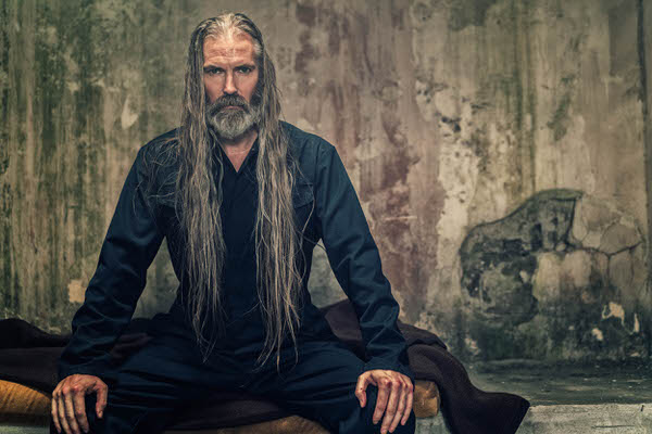 Photograph Nigel Harniman Jon Campling As The Kingpin For Ford Edge on One Eyeland
