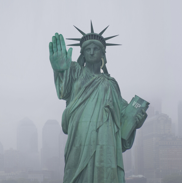 Photograph Igor Muoz Security Statue on One Eyeland