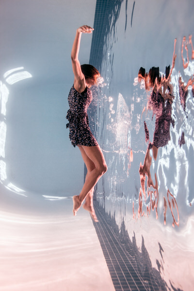 Photograph Robin Cerutti Celia Take Off on One Eyeland