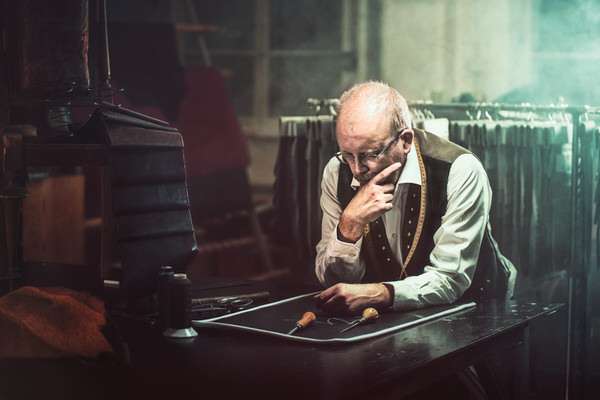 Photograph Juhamatti Vahdersalo Upholsterer Keijo Tikkanen on One Eyeland