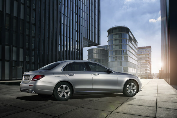 Photograph Peter Lindemann Mecedes Benz City 2 on One Eyeland