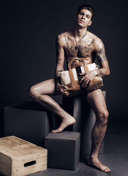 Photograph Alfonso Bravo Fashion Shoot Bp on One Eyeland