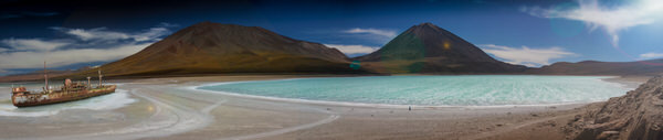 Photograph Steve Wells Bolivia South West Circuit Laguna Aqua Cotopaxi on One Eyeland