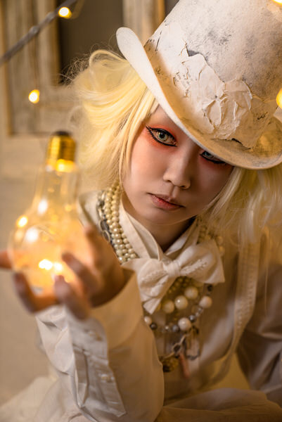 Photograph Kouji Maruyama Kana on One Eyeland