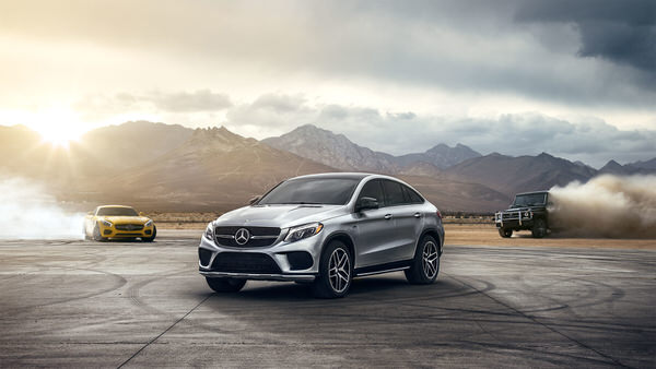 Photograph Scott Dukes Mercedes Benz Criss Cross on One Eyeland