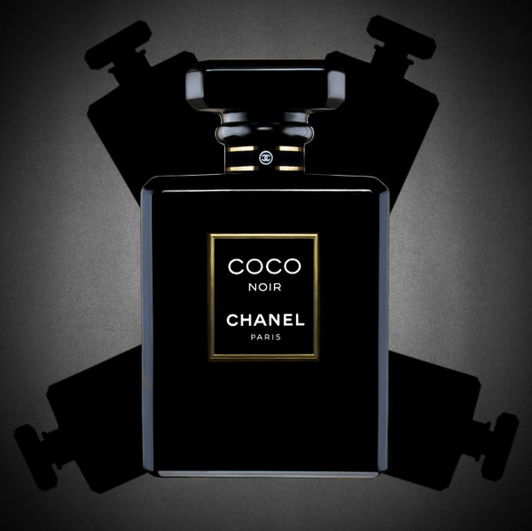 Photograph Mark Gilchrist Coco Noir on One Eyeland