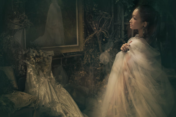 Photograph Haseo Hasegawa Good Witch on One Eyeland