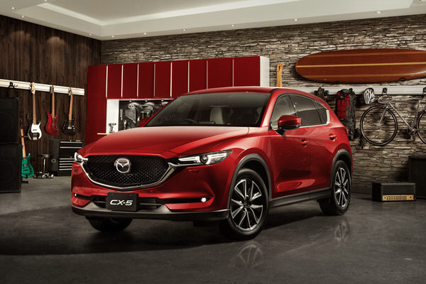 Photograph Mauricio Candela Mazda Cx 5 on One Eyeland