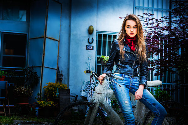 Photograph Steve Thornton Yana In Milano On White Fuzzy Bicycle on One Eyeland