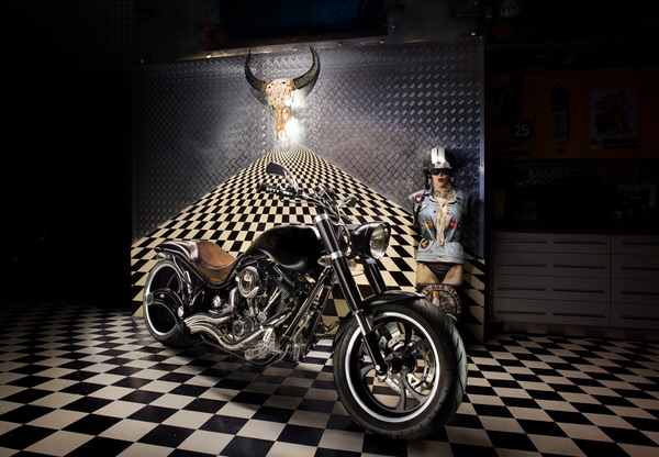 Photograph Des Kleineibst Roger Bourget Fatso Bike on One Eyeland