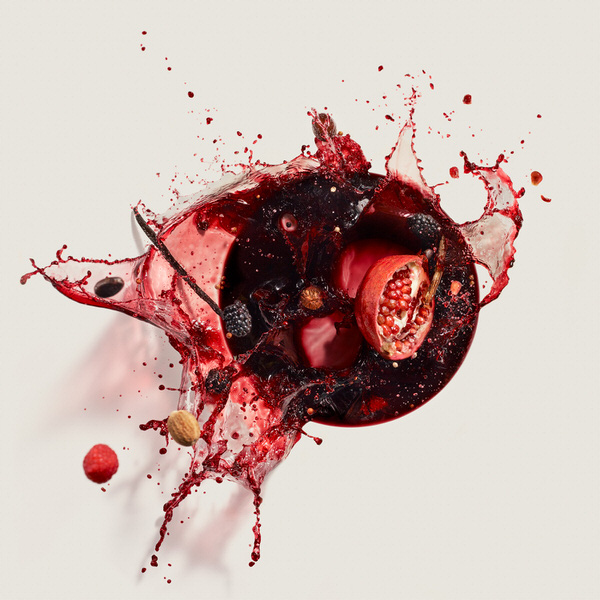 Photograph Roberto Pastrovicchio Retrogusti Aftertaste on One Eyeland