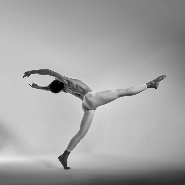 Photograph Piotr Leczkowski Dancer on One Eyeland