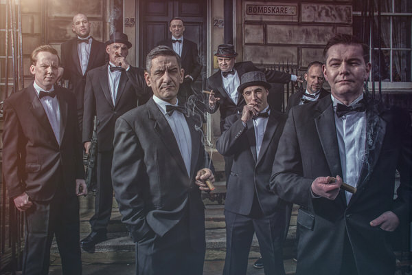 Photograph Lee Howell Bombskare The Gangsters 1 on One Eyeland