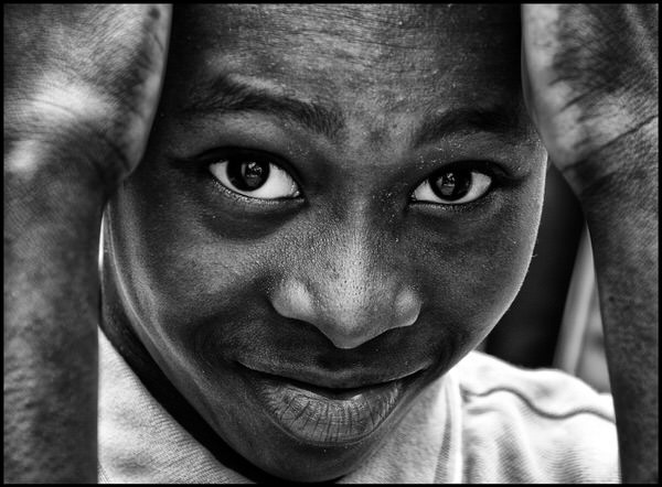 Photograph Etienne Chalmet Hello on One Eyeland