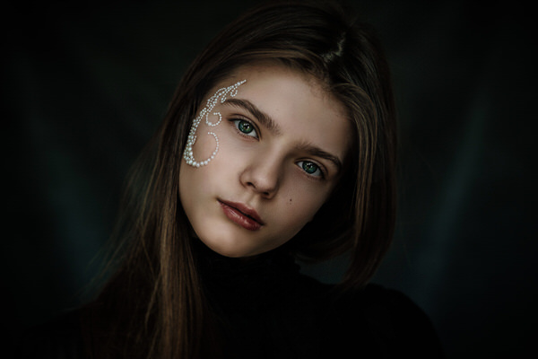 Photograph Krzysiek Sliwaq Patricia on One Eyeland