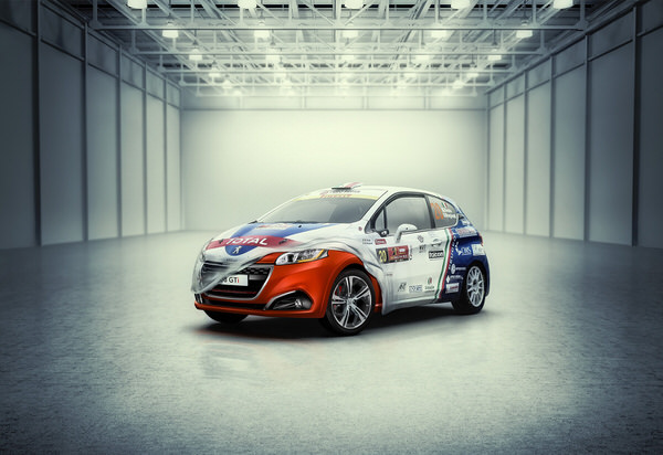 Photograph Paolo Cecchin Peugeot208 on One Eyeland