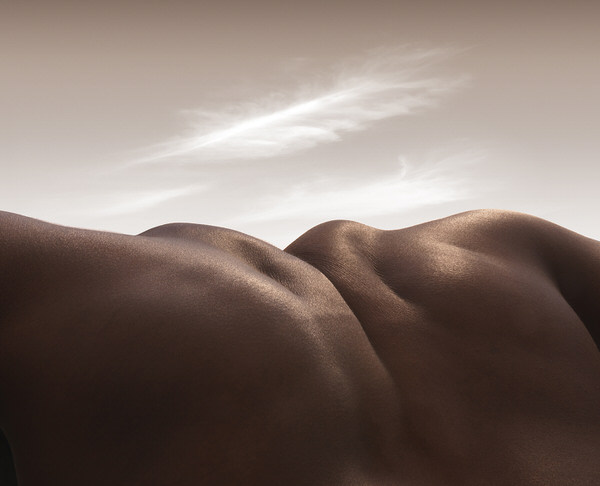 Photograph Carl Warner Headless Horizon on One Eyeland