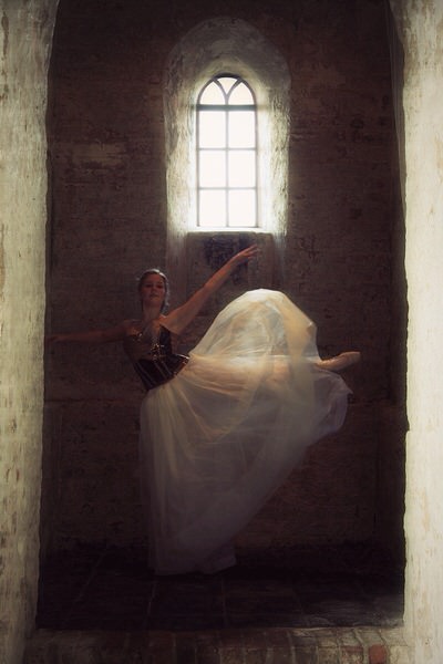 Photograph Reiny Bourgonje Ballerina on One Eyeland