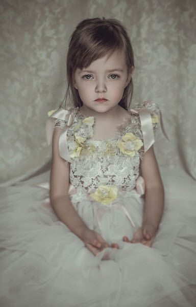 Photograph Marta Sliwak Elizabeth Ii on One Eyeland
