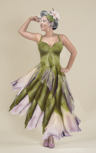 Photograph Cindy Bijl Flowers on One Eyeland