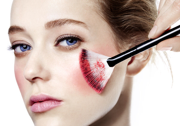 Photograph Gerhard Merzeder Make Me Up on One Eyeland