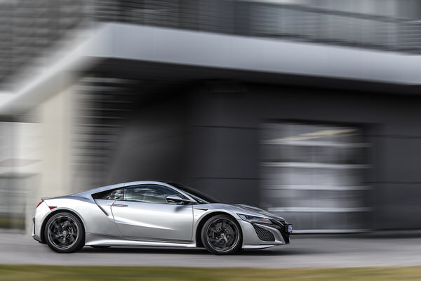 Photograph Bogdan Paraschiv Honda Nsx on One Eyeland