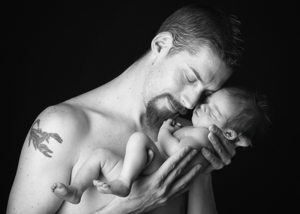 Photograph Mike Kremer Father Love on One Eyeland