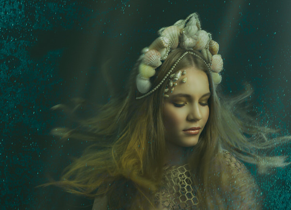 Photograph Suvi Sievila Beauty Underwater on One Eyeland