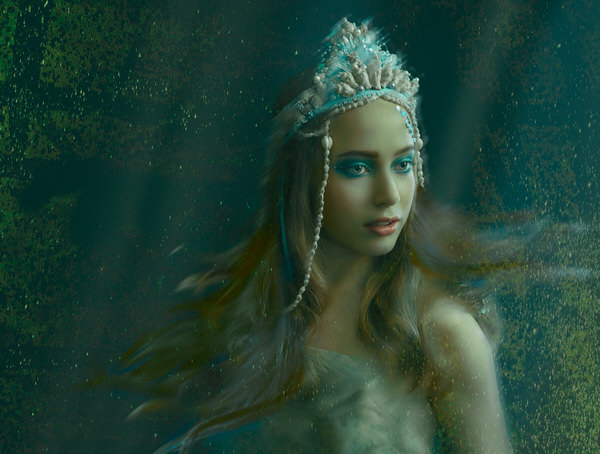 Photograph Suvi Sievila Beauty Underwater on One Eyeland