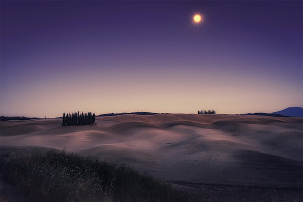 Photograph Mike Kremer Toscana Val Dorcia At Night on One Eyeland