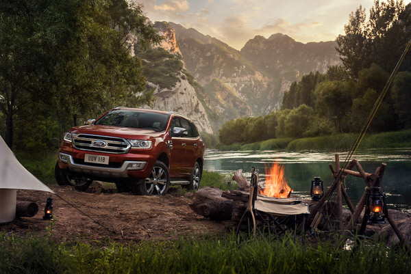 Photograph Seagram Pearce Ford Everest Camping on One Eyeland