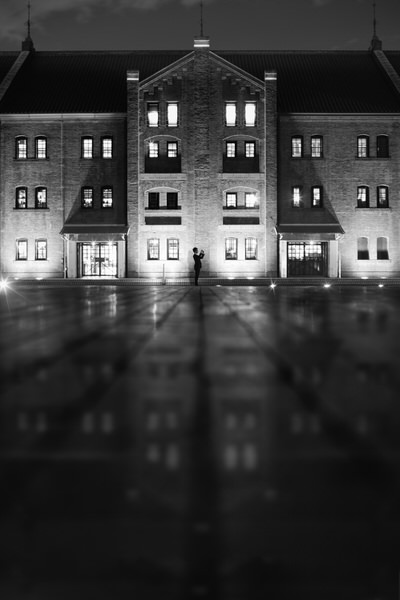 Photograph Yuki Yatsushima Red Brick on One Eyeland